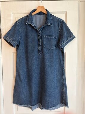Short sleeve popover Denim Polo Collar Dress / Tunic with gray hem medium Blue